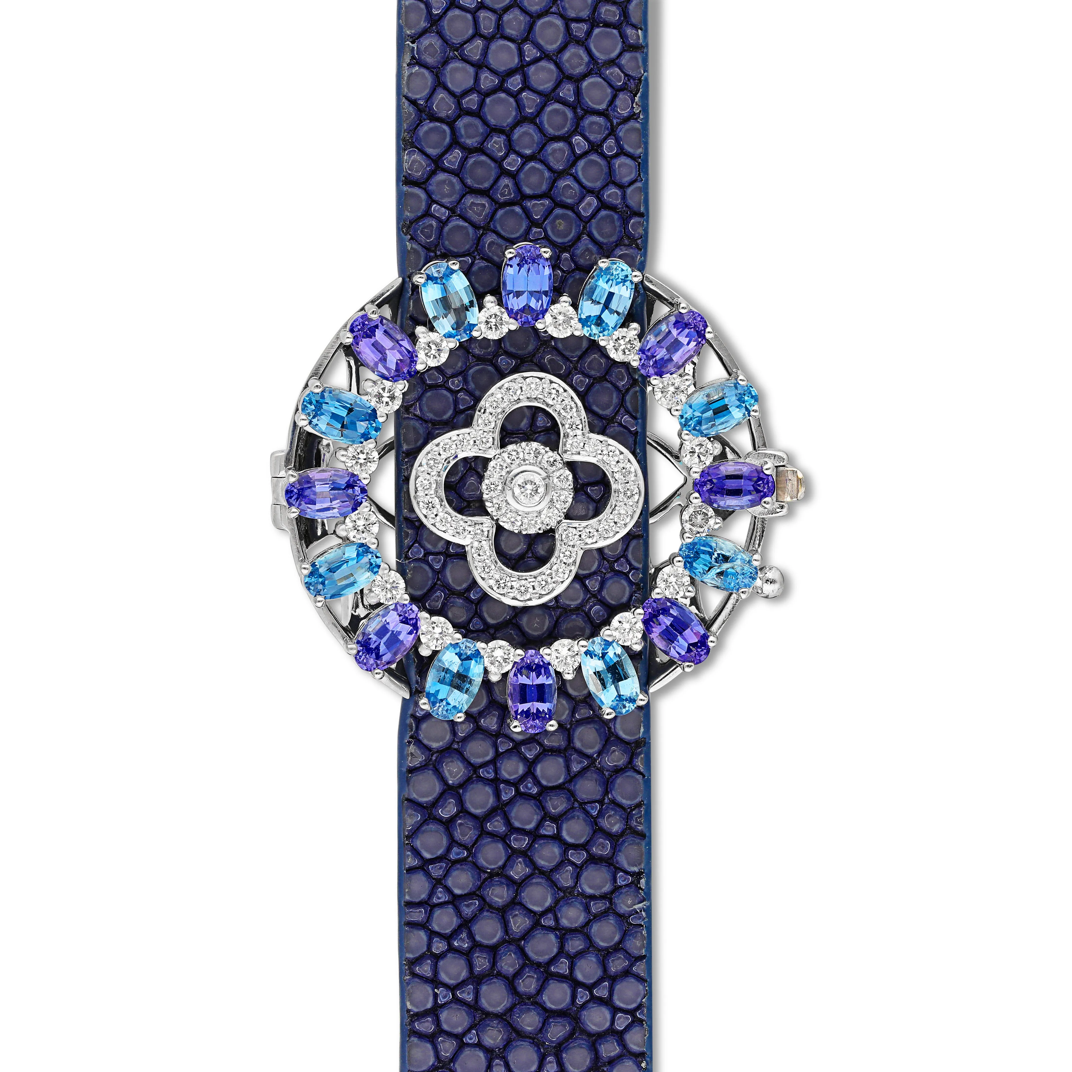Stingray Leather Bracelet With Blue Sapphires - 4.62 Carat